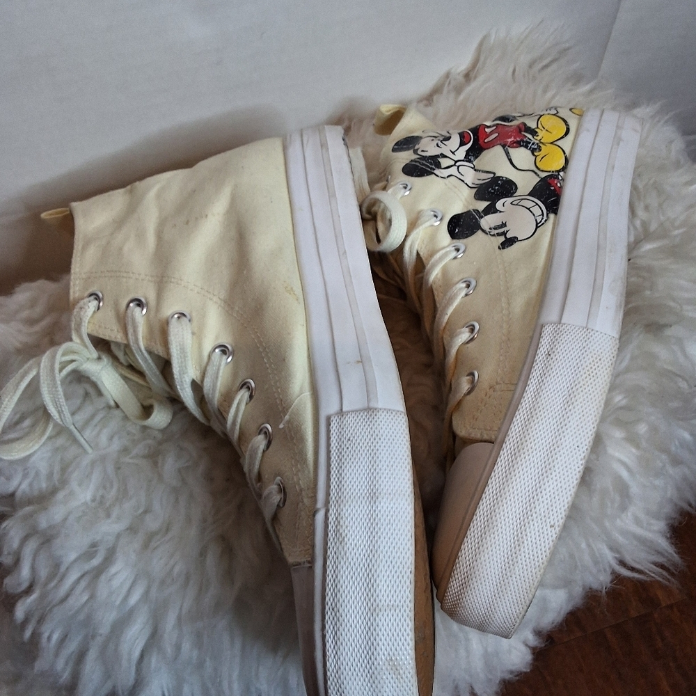 Disney Mickey Mouse Nostalgia High-Top Sneakers - Cream and Red 41/10 - Picture 9 of 12